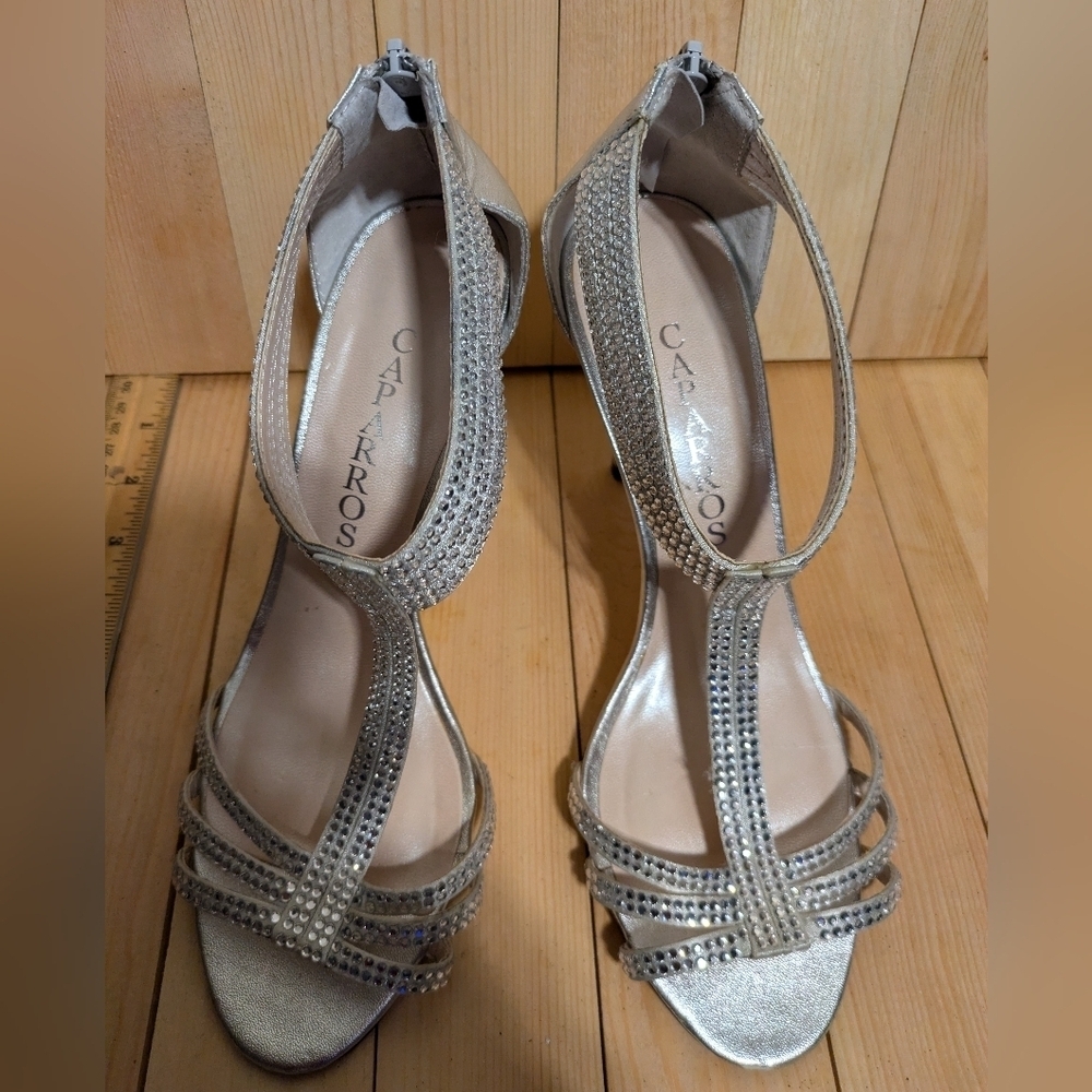 Caparros Gold Women's Shoes size 7b pre-owned